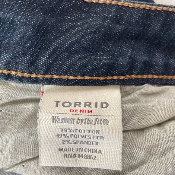 NWT Torrid Womens Deep Blue High Rise Stretch Curvy Skinny Denim Jeans Size 26R - Picture 4 of 11